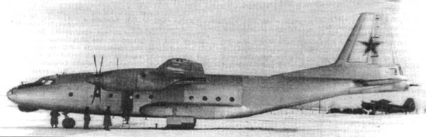 Первый опытный Ан-8