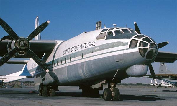Ан-8 EL-AKY компании Santa Cruz Imperial