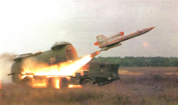 Пуск Ту-143