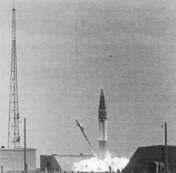Старт ракеты Р-9А с комплекса «Долина»