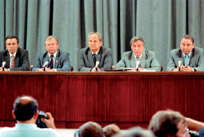 Пресс-конференция членов ГКЧП в здании МИД СССР, 19 августа 1991 года