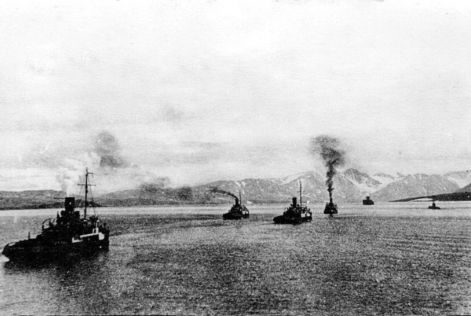 Караван в проливе Маточкин Шар, август 1940 года